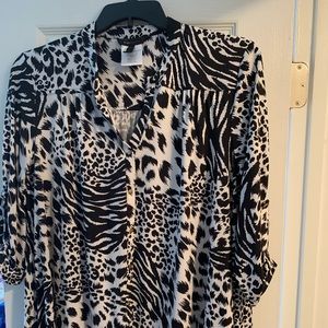 3/4 sleeve BCBG light weight button down.